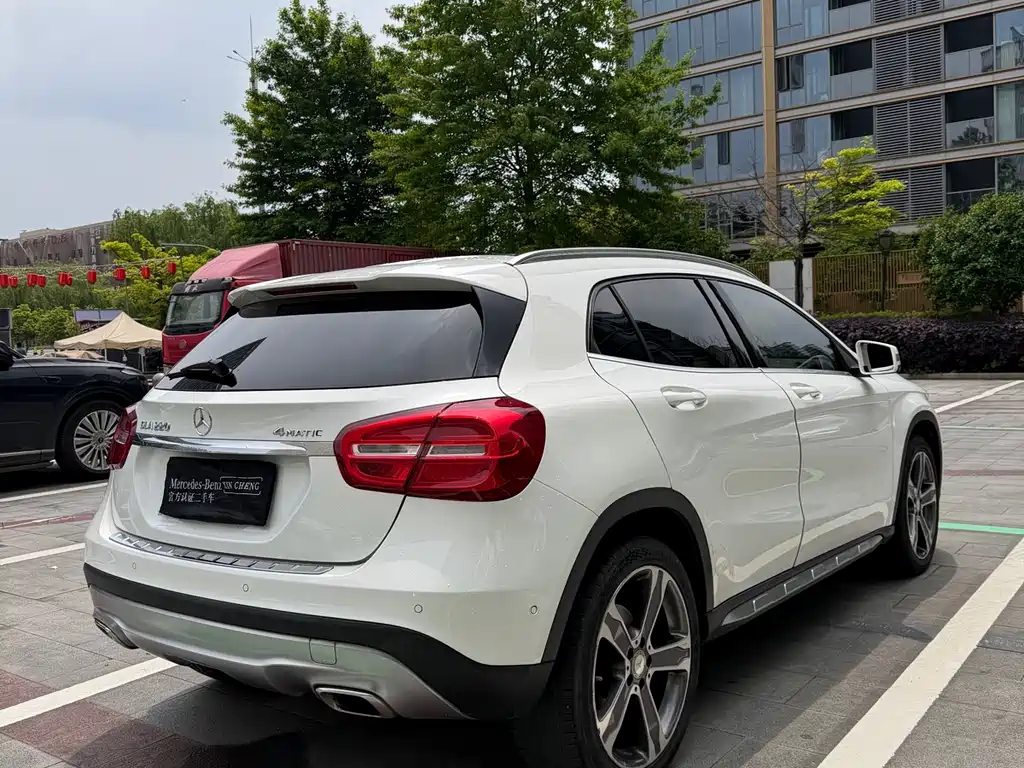 Mercedes-Benz GLA 2016 — фото 8