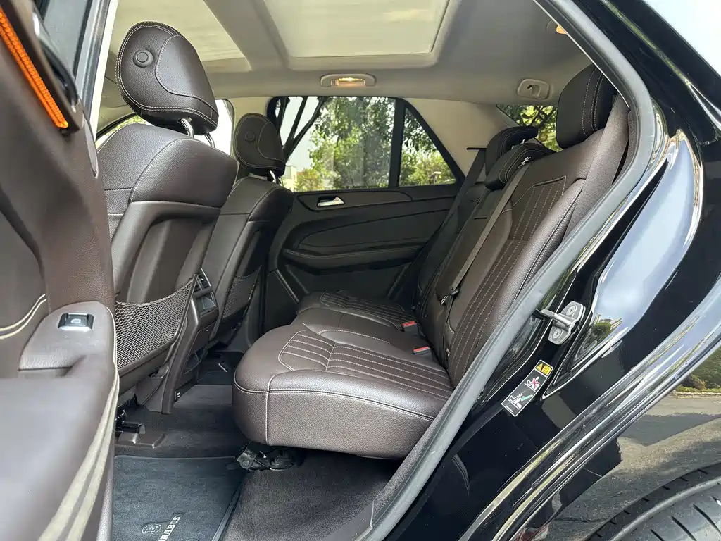 Mercedes-Benz GLE 2018 — фото 12