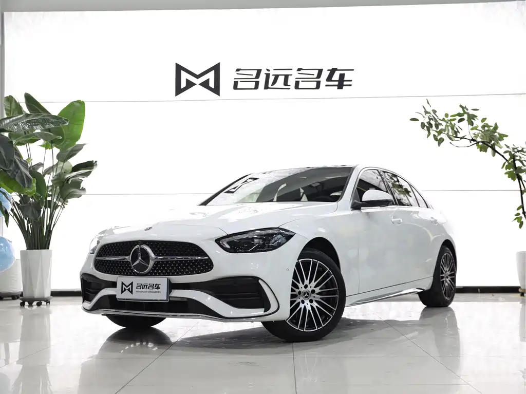 Mercedes-Benz C-Class 2025 — фото 1