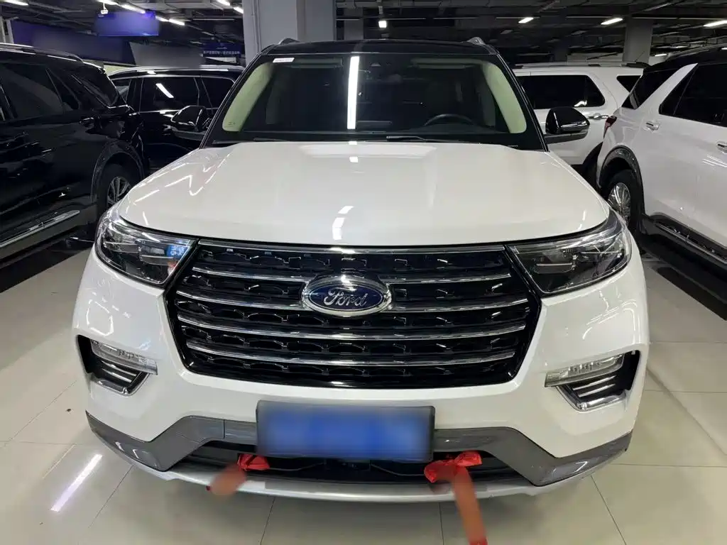 Ford Explorer 2022 — фото 3