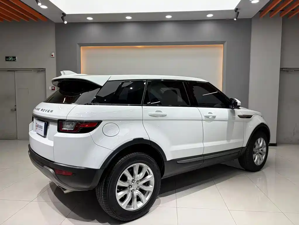 Land Rover Evoque 2019 — фото 4