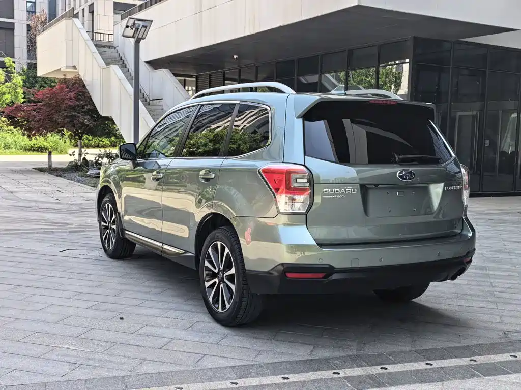 Subaru Forester 2016 — фото 8