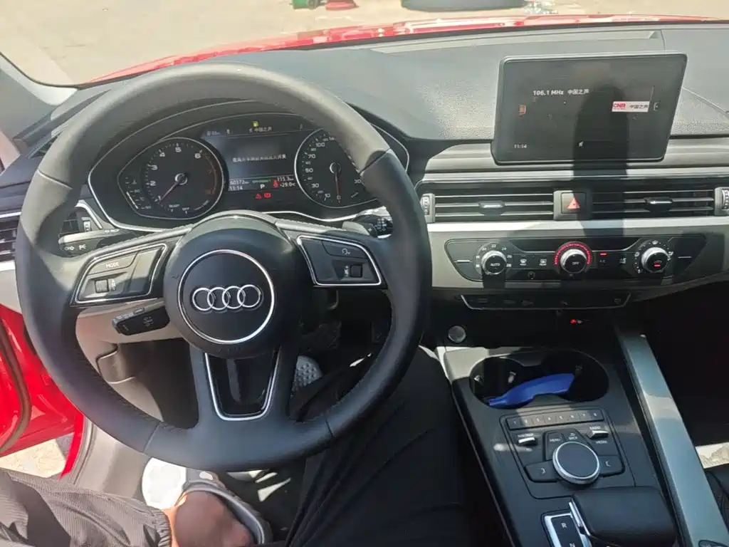 Audi A4L 2018 — фото 10