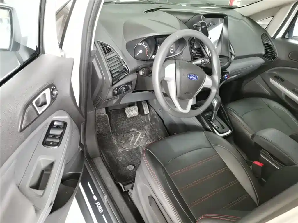 Ford Ecosport 2016 — фото 16