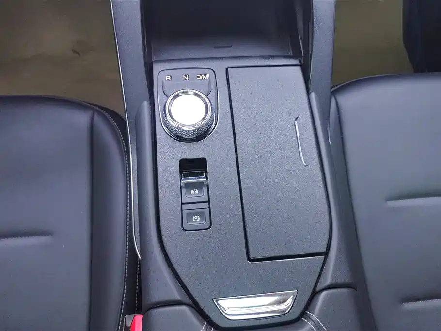 Haval H6 2023 — фото 16