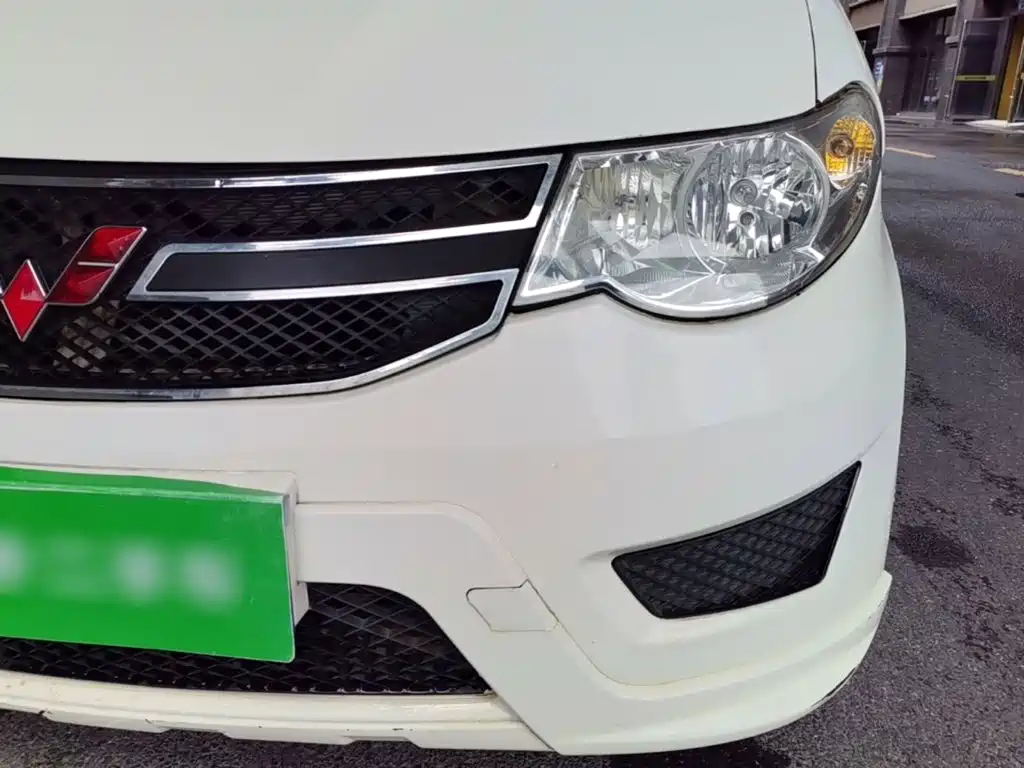 Wuling Hongguang 2016 — фото 24