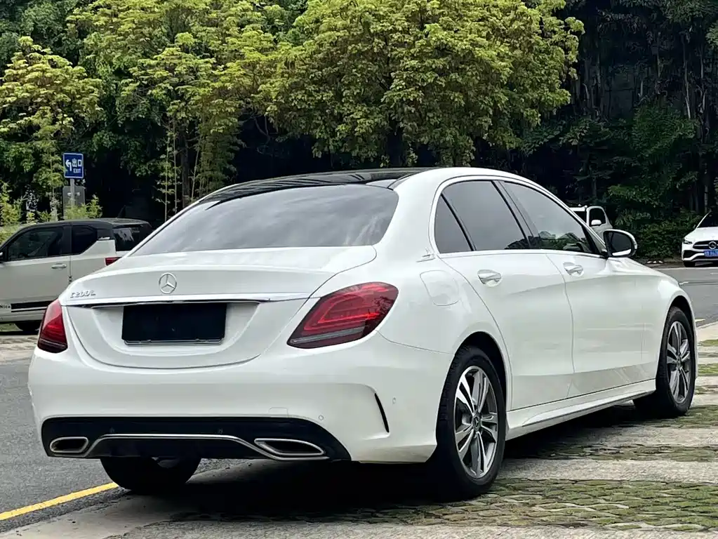 Mercedes-Benz C-Class 2020 — фото 18
