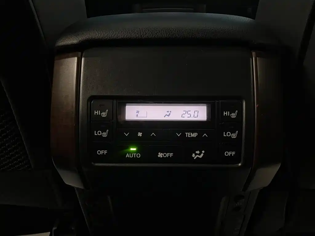 Toyota Prado 2016 — фото 18