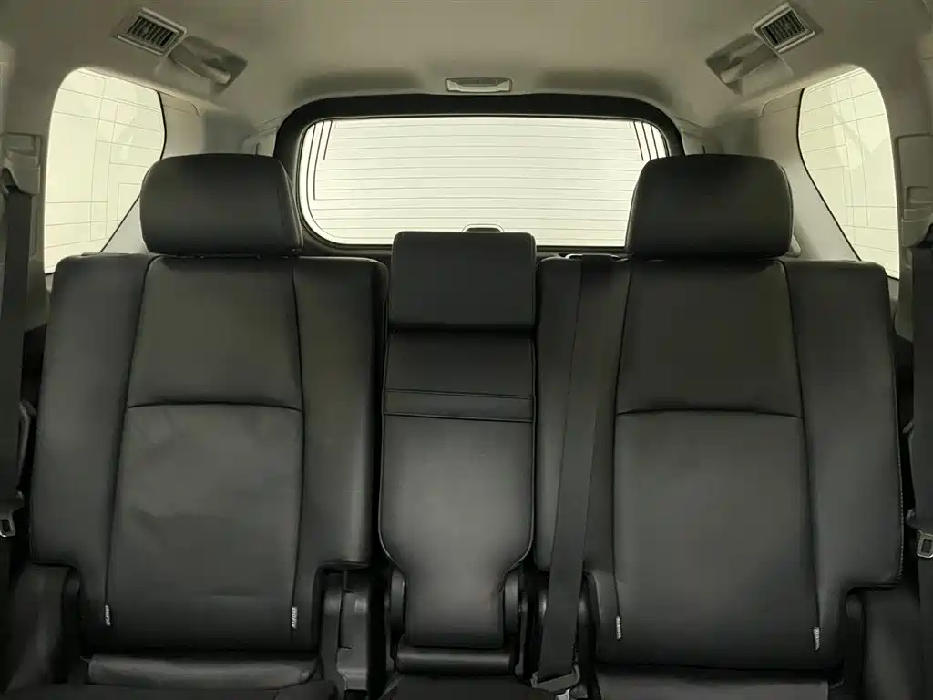 Toyota Prado 2016 — фото 13