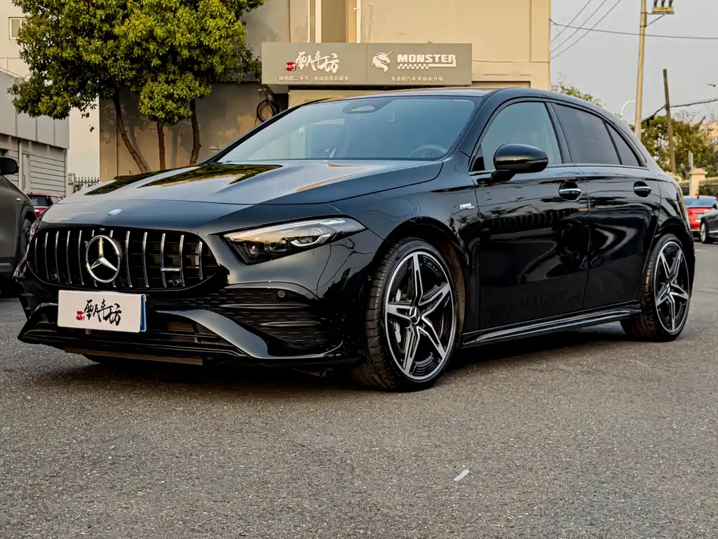 Mercedes-Benz A-Class AMG 2026 — фото 1