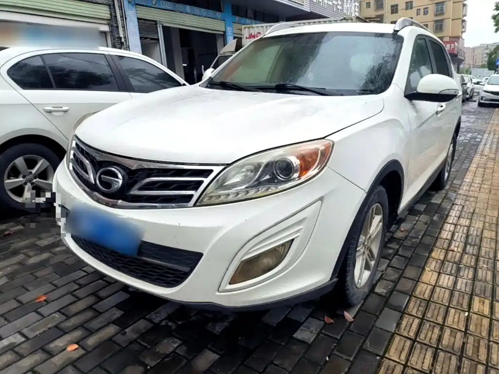 GAC Motor Trumpchi GS5 2015 — фото 2