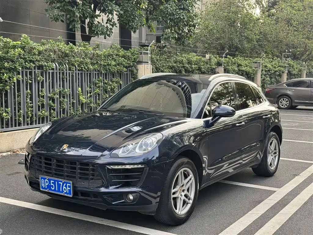 Porsche Macan 2018 — фото 1