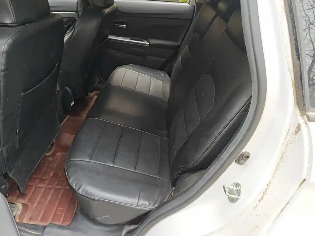 Mitsubishi Jinxuan ASX 2015 — фото 15