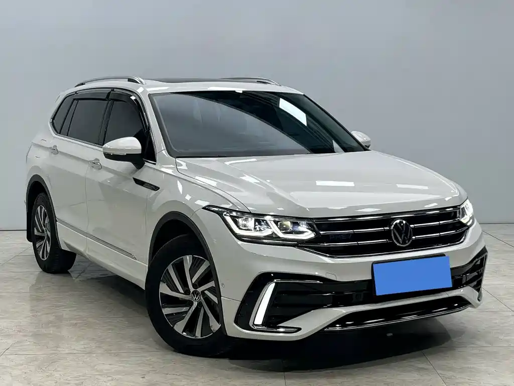 Volkswagen Tiguan L PHEV 2022 — фото 3