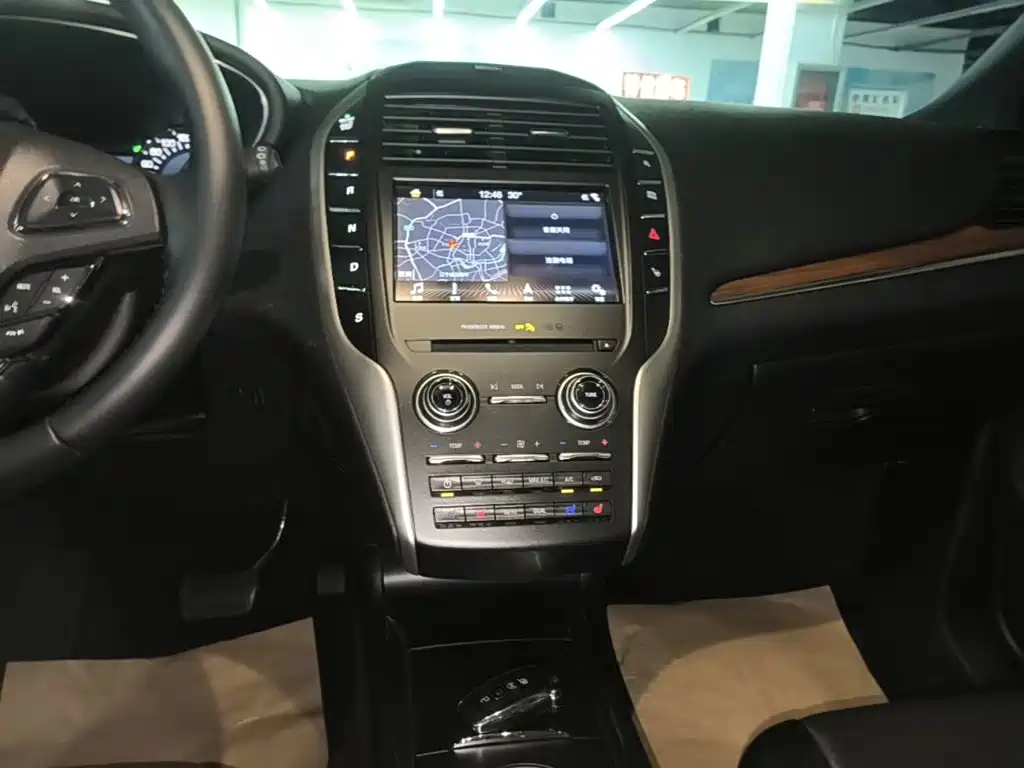 Lincoln MKC 2019 — фото 13