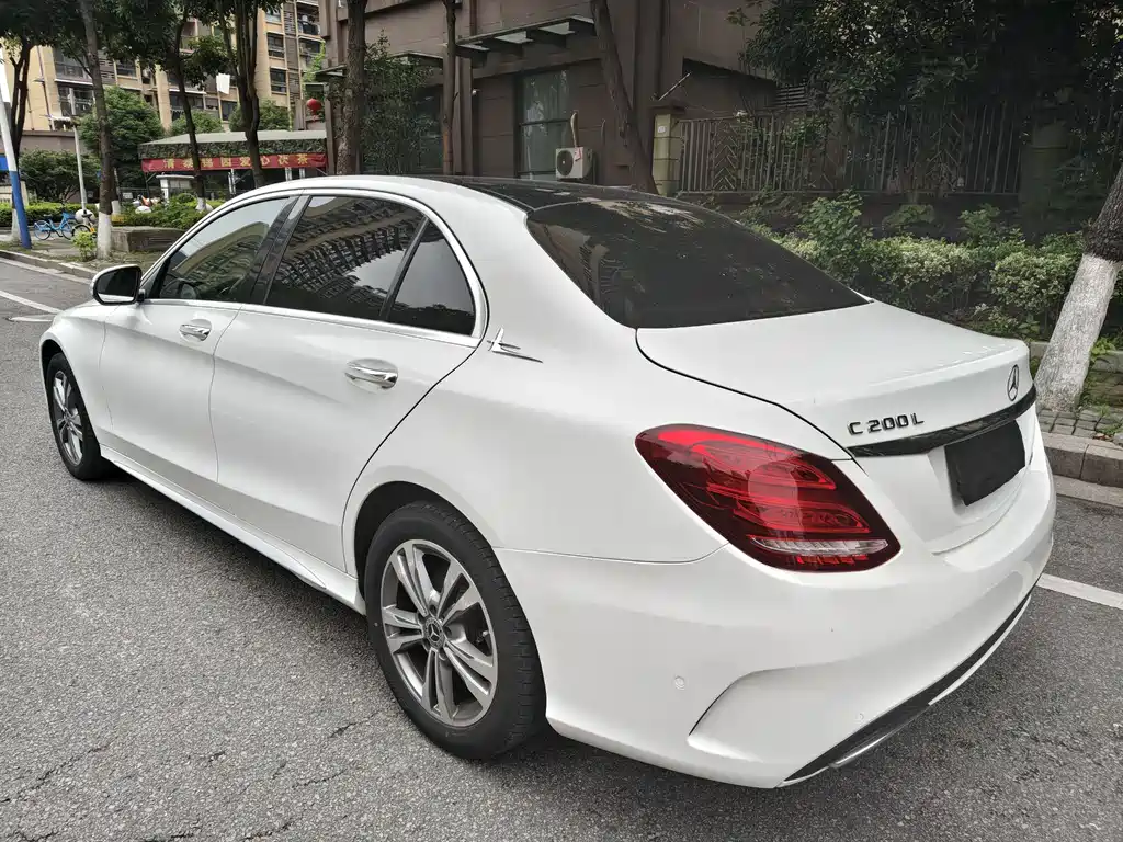 Mercedes-Benz C-Class 2018 — фото 10