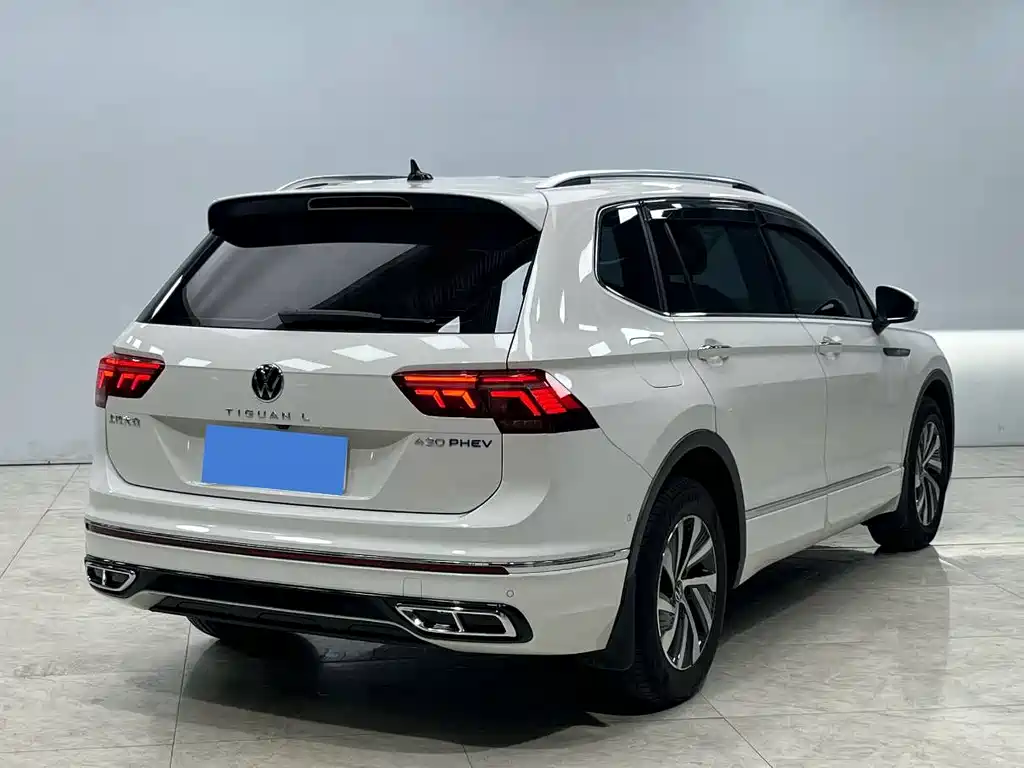 Volkswagen Tiguan L PHEV 2022 — фото 4