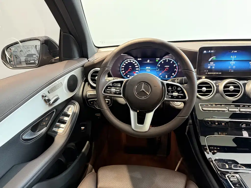 Mercedes-Benz GLC 2022 — фото 13