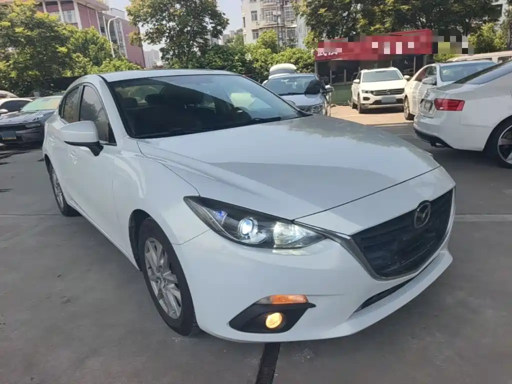 Mazda 3 Axela 2016 — фото 4