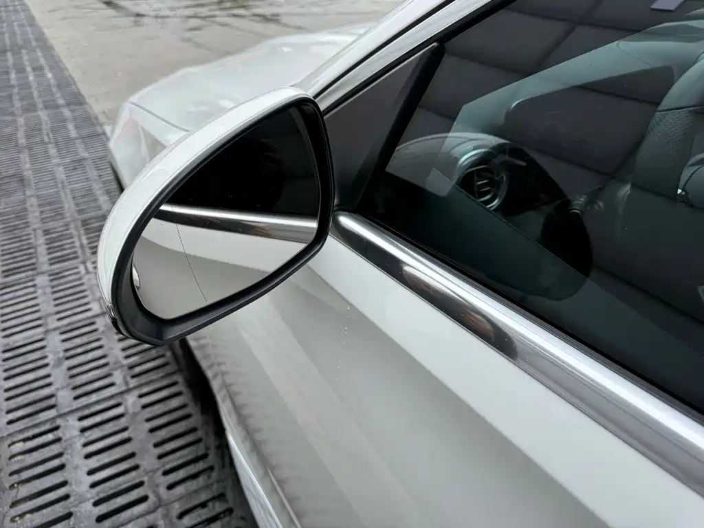 Mercedes-Benz C-Class 2022 — фото 16
