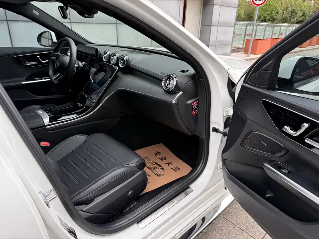 Mercedes-Benz C-Class 2022 — фото 42