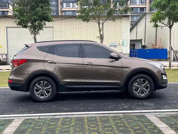 Hyundai Santa Fe 2013