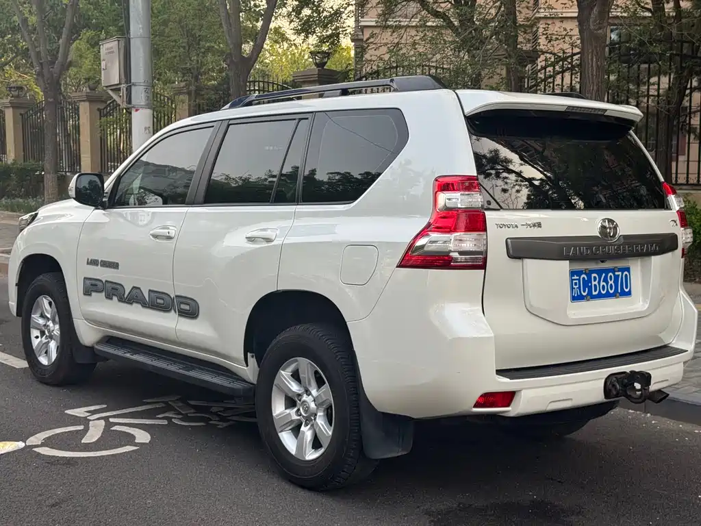 Toyota Prado 2017 — фото 5