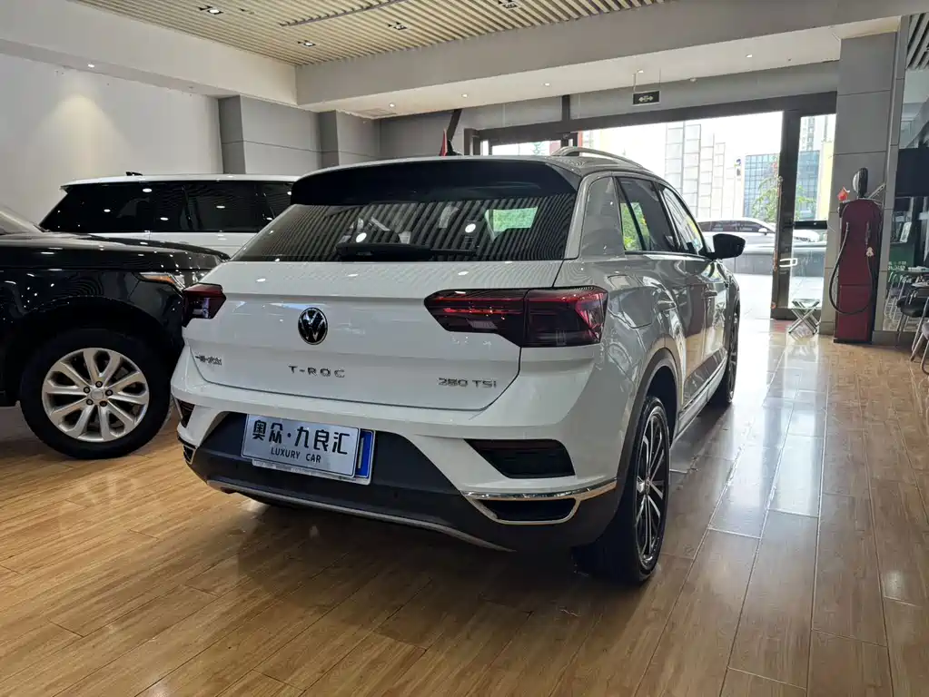 Volkswagen T-Roc 2022 — фото 14