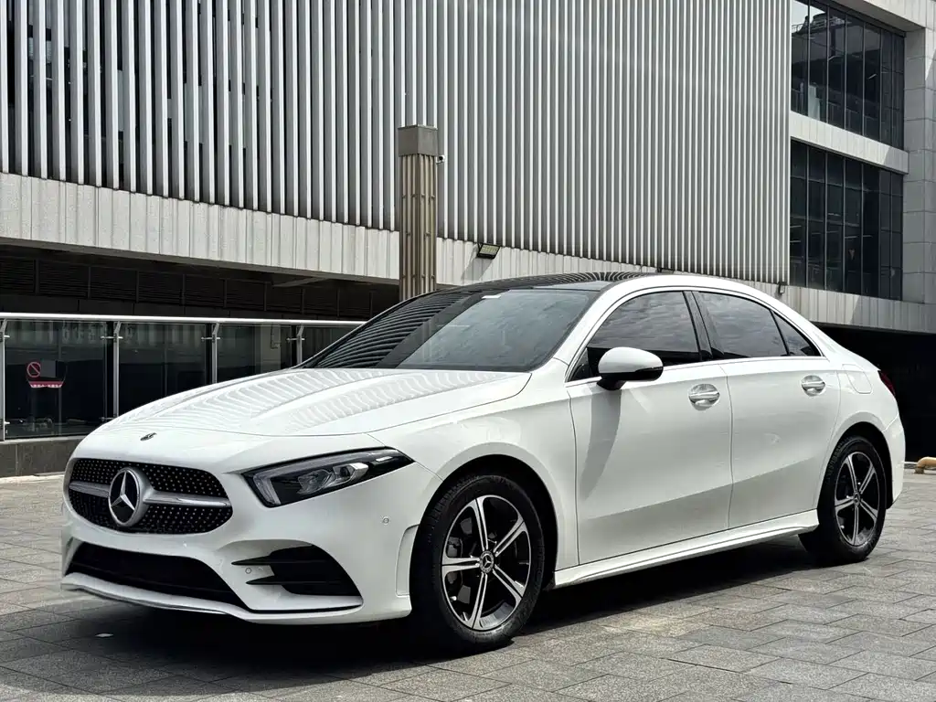 Mercedes-Benz A-Class 2023 — фото 1