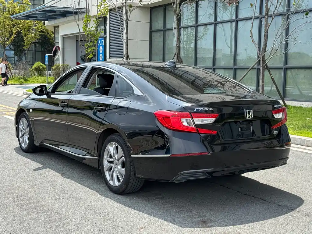 Honda Accord 2021 — фото 5