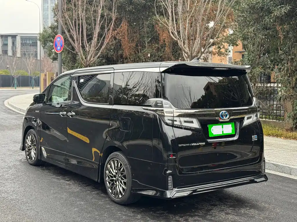 Toyota Vellfire 2021 — фото 5