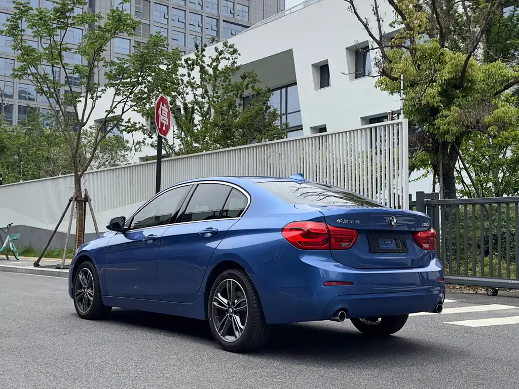BMW 1 Series 2020
