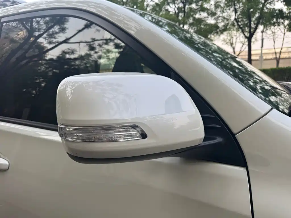 Toyota Prado 2017 — фото 25