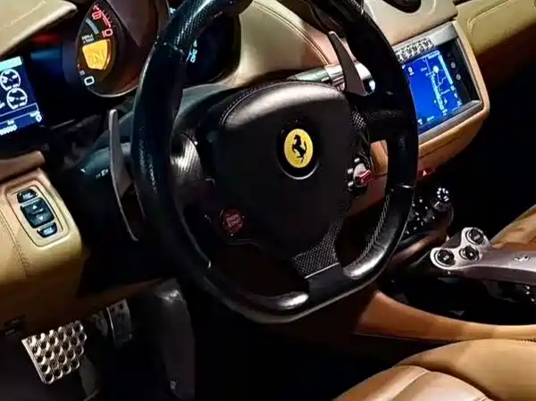 Ferrari California T 2013