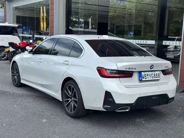 BMW 3 Series 2024