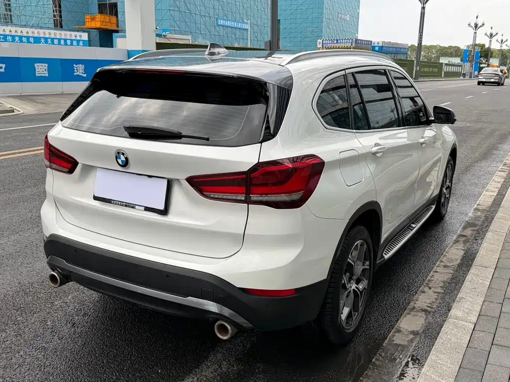 BMW X1 2021 — фото 17