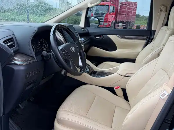 Toyota Vellfire 2022