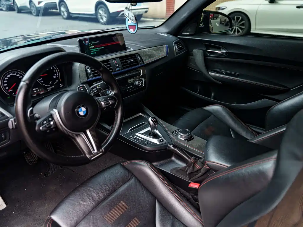 BMW M2 2019 — фото 10