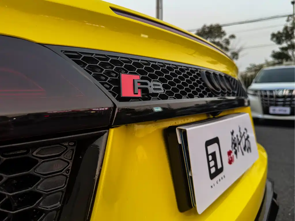 Audi R8 2020 — фото 14