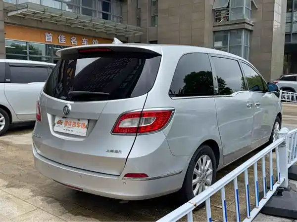 Buick GL8 2013