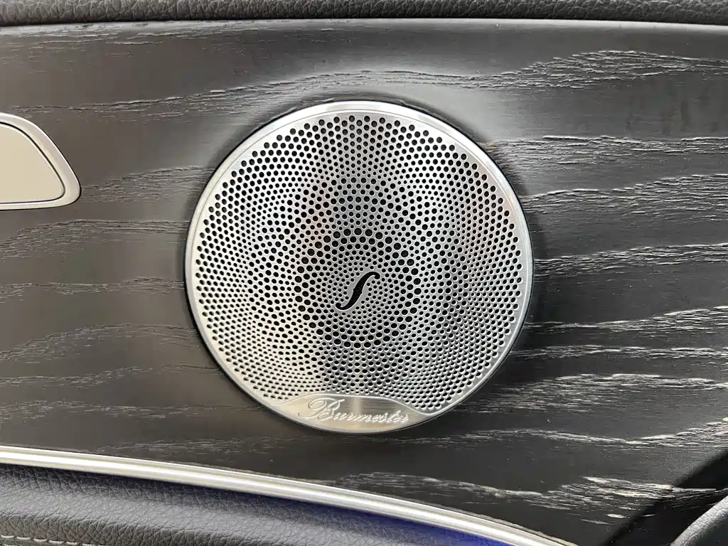 Mercedes-Benz E-Class 2020 — фото 30