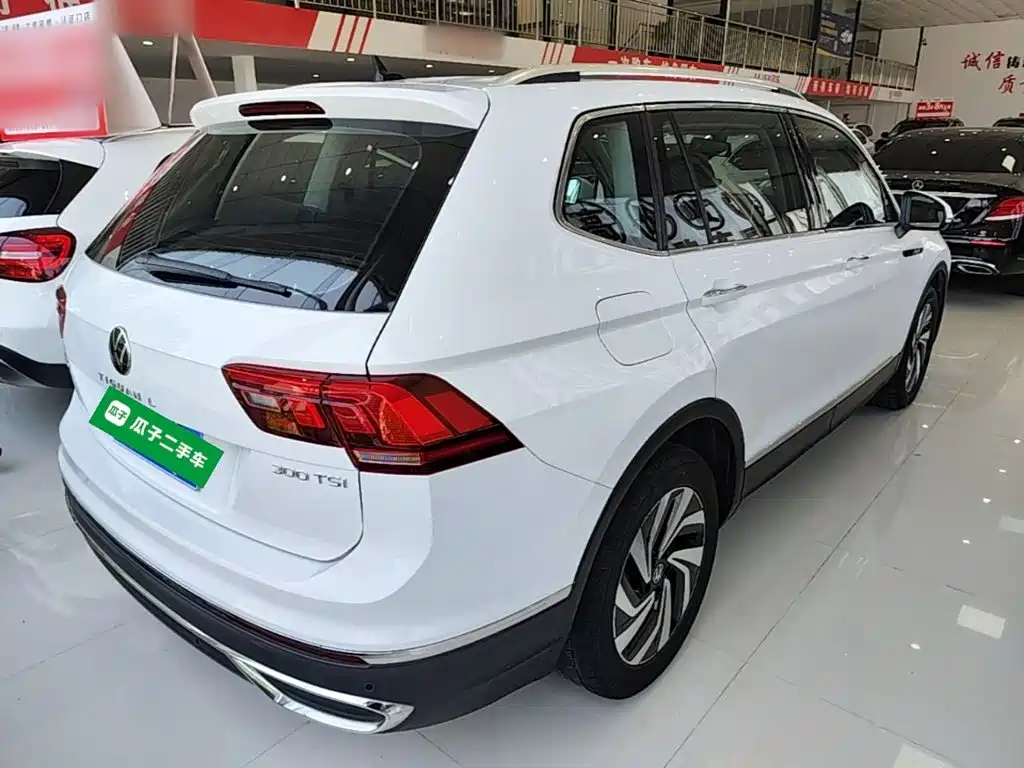 Volkswagen Tiguan L 2023 — фото 7