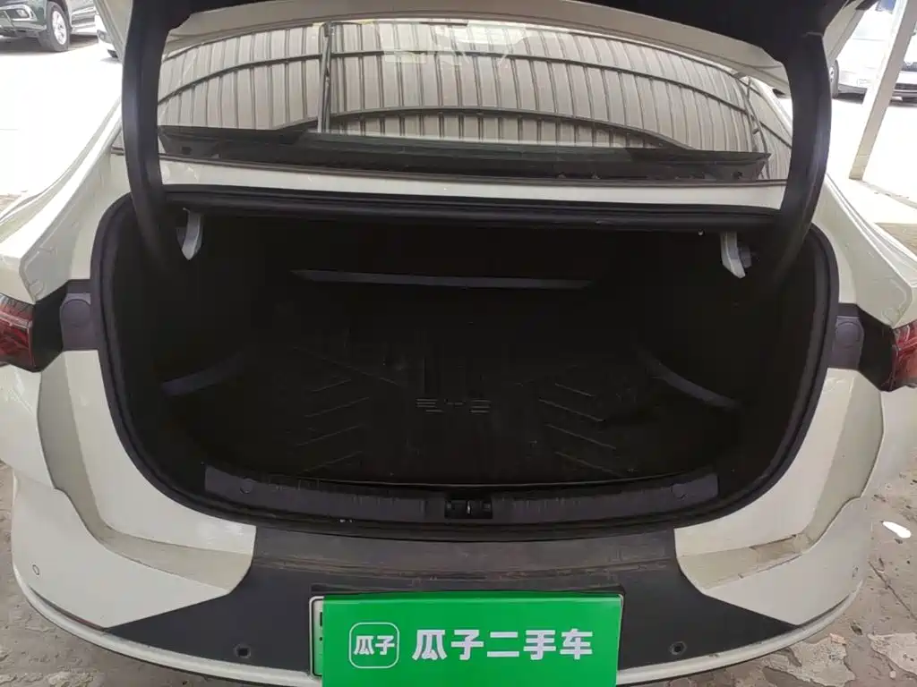 BYD Qin L 2025 — фото 19