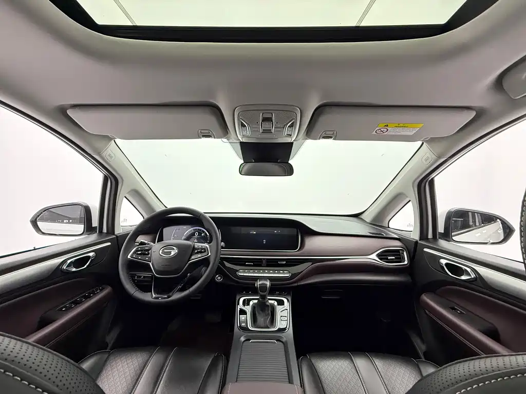 GAC Motor Trumpchi M6 2022 — фото 10