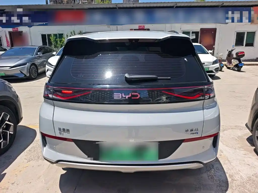 BYD Sealion 05 EV 2025 — фото 6
