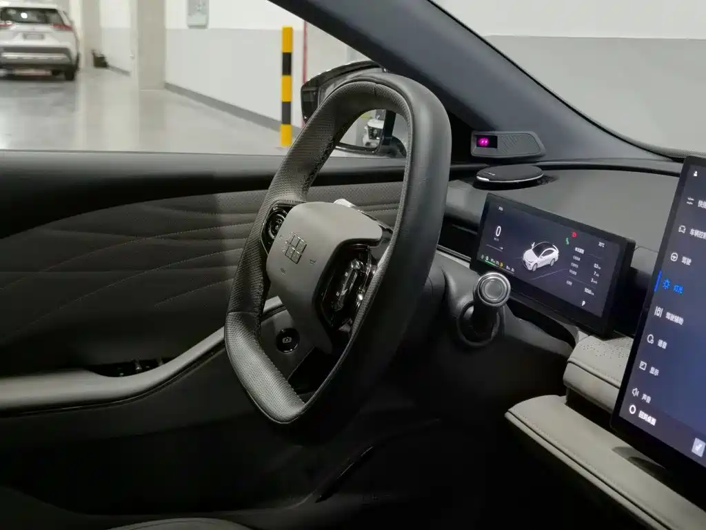 Geely Galaxy Starshine 8 2025 — фото 22