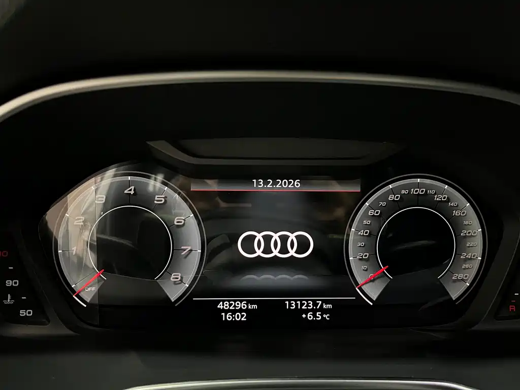 Audi Q3 2022 — фото 10