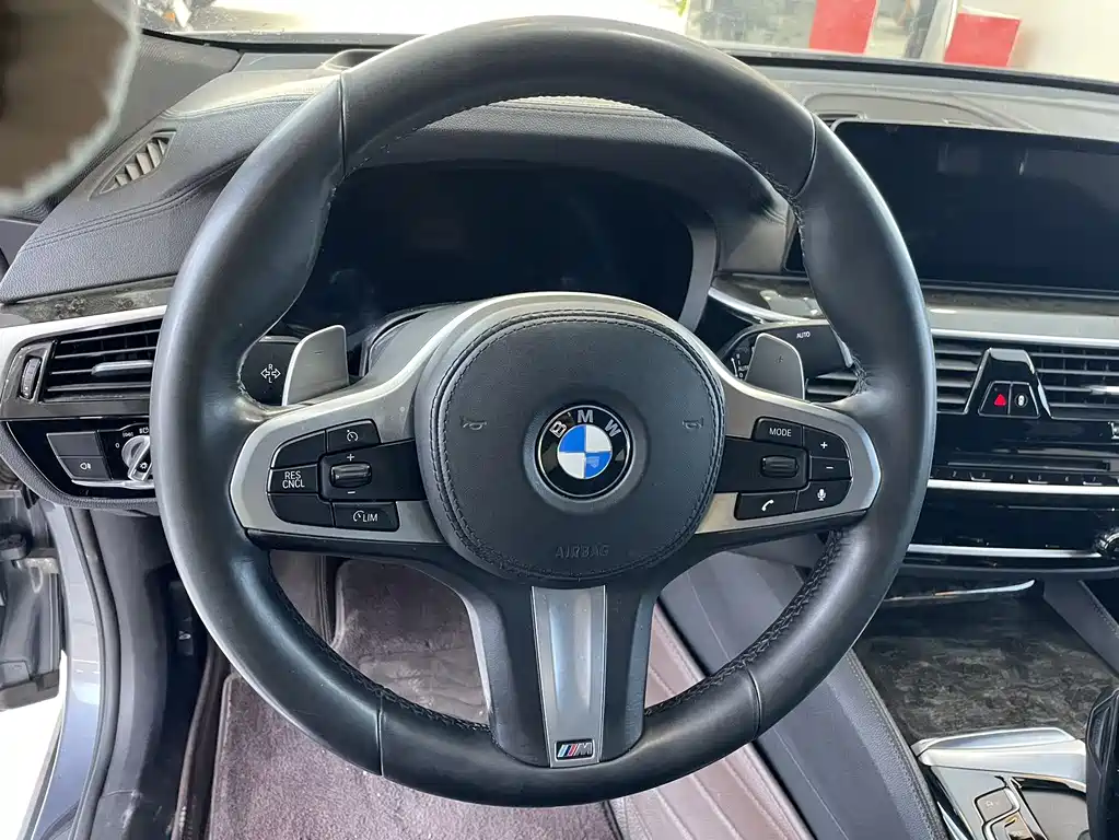 BMW 6 Series GT 2019 — фото 7
