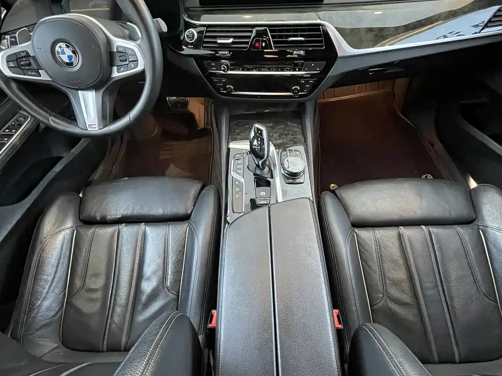 BMW 6 Series GT 2019 — фото 16