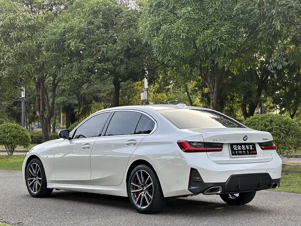 BMW 3 Series 2023